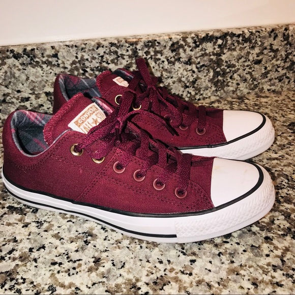 chuck taylor madison low top